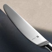Eingesetzte Klinge aus geschmiedetem Spezialklingenstahl