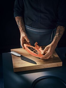 Ultimate Black Santokumesser, 18,5 cm