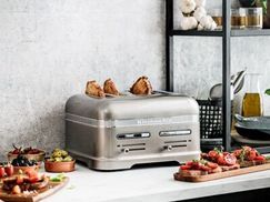 Der Toaster für Haushalte jeder Размер mit hungrigen Essern