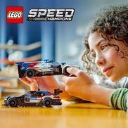 LEGO® Bauset mit 2 BMW Rennwagen