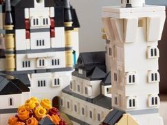 Fenster zieren die Schlossfassade