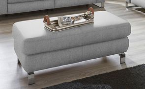 Vielseitiger Komfort: Der passende Hocker zum Sofa