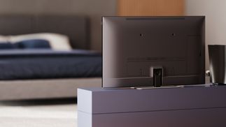 Ausgefeiltes 360° Design mit drehbarem Tischfuß.
