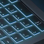 Backlit-Keyboard mit einstellbaren Цвета(ов)