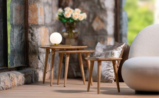Eichenholz Couchtisch Primera Set: Dreifache Eleganz trifft auf Funktionalität