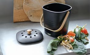 Frühstückshelfer | Frühstücksabfall direkt in die 
