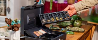 Zählbrett inklusive | Geld übersichtlich sortiert