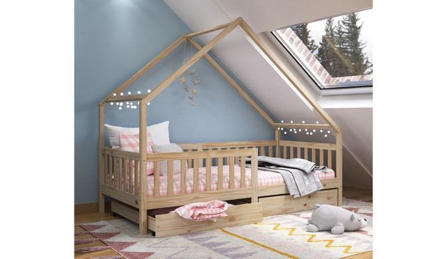 Hausbett ALVA aus Massivholz mit Stauraum und Hausdach – Natürliches Kinderbett