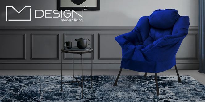 Relaxsessel Dunkelblau mit Armlehnen und schwarzen Metallbeine von ML Design