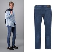 Tapered Fit von Pierre Cardin