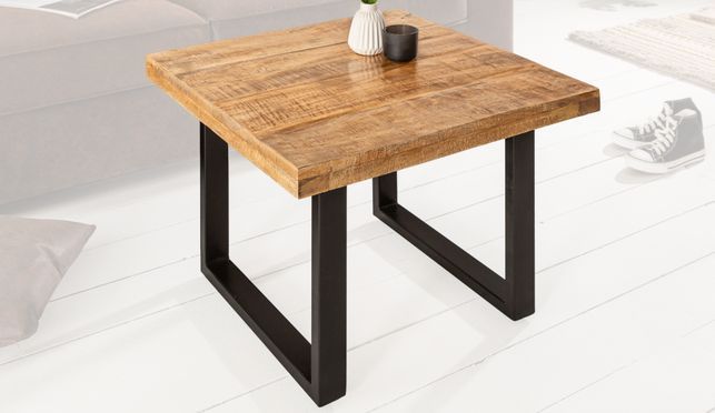 Dein massiver, neuer Couchtisch mit einer Tischplatte aus Mangoholz!