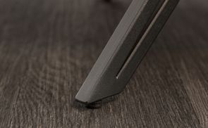 Pulverbeschichtetes Metall für einen sicheren Stand
