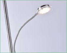 Verstellbarer Lesearm und schwenkbarer Fluterkopf.