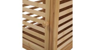 HOCHWERTIGES NATURMATERIAL