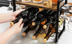 Vielseitiger Weinbar Schrank