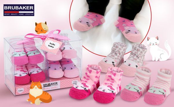 Babysocken in Geschenkverpackung mit Schleife