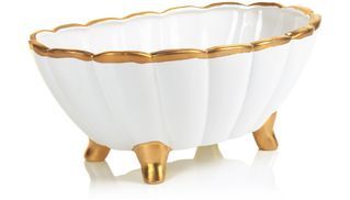 Elegante Muschel Keramikwanne mit Goldakzenten
