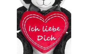 Herzkissen mit Liebesstickerei