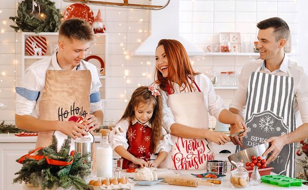 Festliche Weihnachtsschürzen für kulinarische Herausforderungen in der Weihnachtszeit