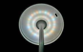 Sparsame LED mit Touch Dimmer verbaut