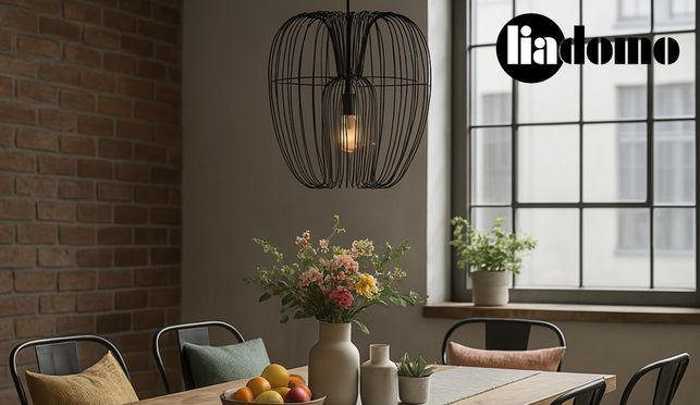 Schwarze Hängelampe im Industrial Style