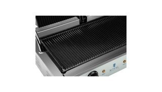 Geriffelte Grillflächen auf beiden Seiten