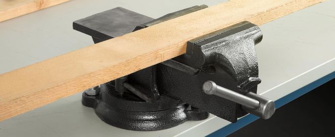 Schraubstock mit Amboss BV3 125ST
