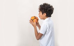 Innovatives Indoor Ballspiel