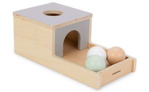 Entdeckerspaß mit der Holzkiste und Kugeln