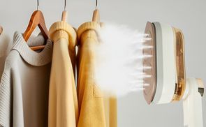 Faltenentferner und desinfizierendes Deodorant: