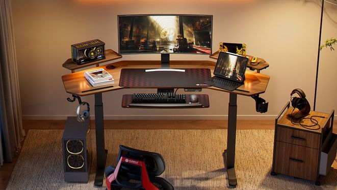 Flügelförmiger Gaming Tisch: Multifunktional & smart höhenverstellbar
