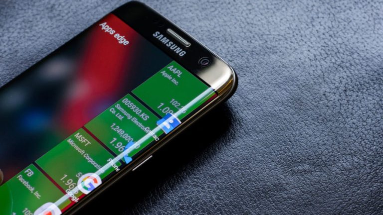 Das Samsung Galaxy S7 edge. Das Samsung Galaxy S7 edge.