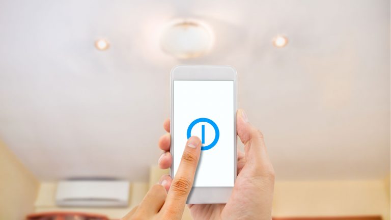 Smart Home-Lampe per Bluetooth steuern.