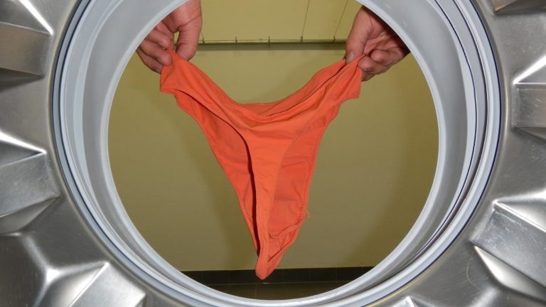 Slip in die Waschmaschine