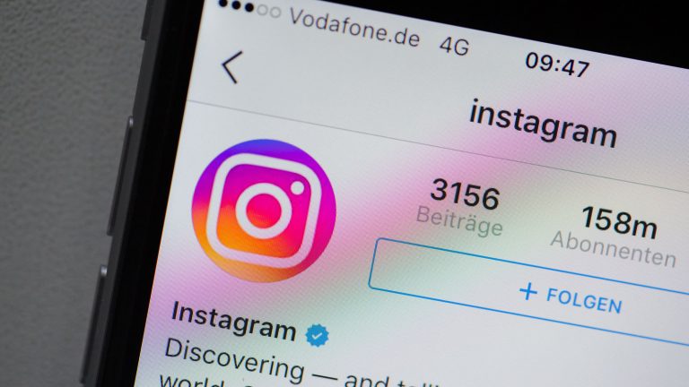 Instagram Stories schaltet Werbung.