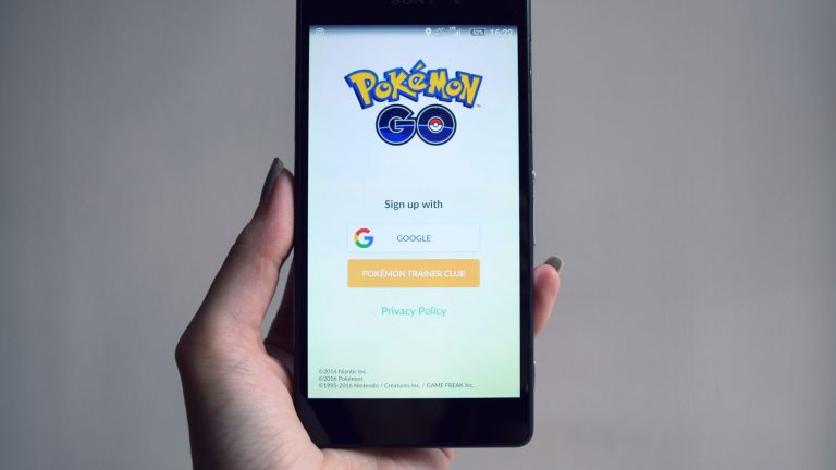 Anmeldung für "Pokémon GO" auf Smartphone