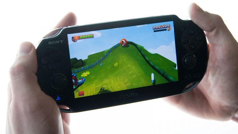 Eine mögliche PlayStation Switch könnte die PlayStation Vita ablösen. Tragbare Spielkonsole PlayStation Vita von Sony