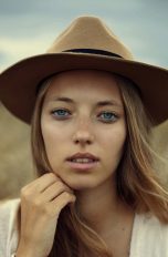 Foto vom Gesicht einer jungen Frau