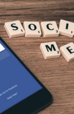 Facebook App auf Smartphone