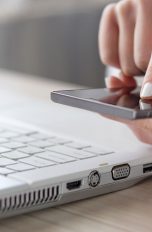 Datenaustausch von Smartphone und Computer via WhatsApp