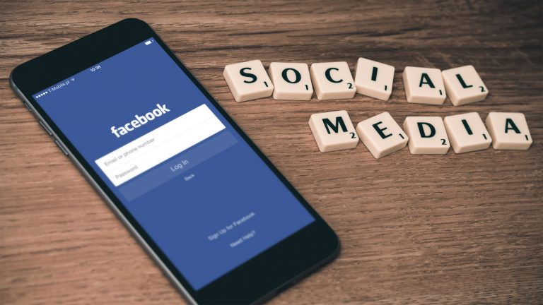 Facebook auf Smartphone