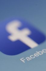 Facebook Logo auf Smartphone