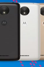 Das Moto C und Moto C Plus in verschiedenen Цвета(ов)