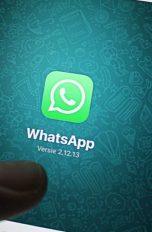 Smartphone mit WhatsApp