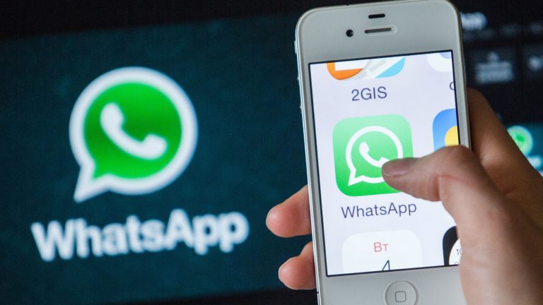Der Messener WhatsApp auf einem Smartphone