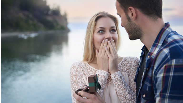 Save-the-Date-Karten: Pärchenfotos für die Hochzeit Pärchenfotos Hochzeit