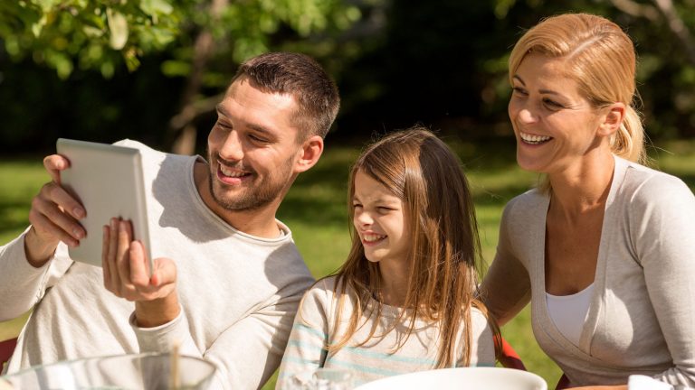 TV-Sender mit dem Tablet über SAT-IP im Freien gucken