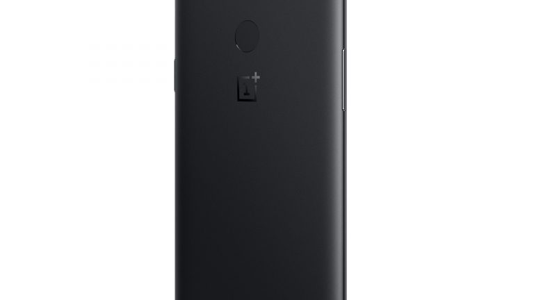 OnePlus 5T kommt mit Face Unlock: Flaggschiff offiziell vorgestellt Die Rückseite des OnePlus 5T mit dem Fingerabdrucksensor und der Dual-Kamera.