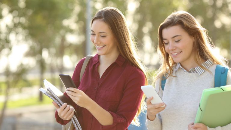 Wer nicht WhatsApp als Messenger-Dienst nutzen will, findet im Telegram Messenger eine interessante Alternative