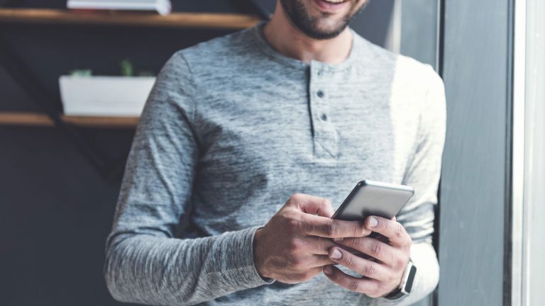 WhatsApp-Nachricht weiterleiten auf dem Smartphone